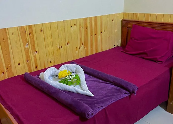 Miramar Camp Otel