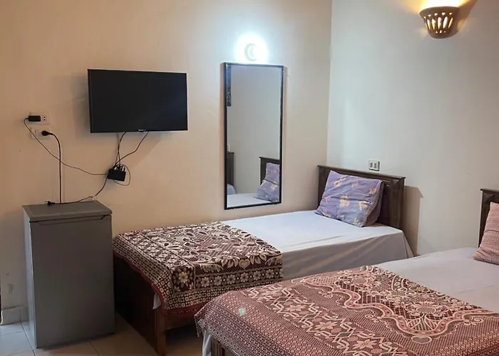 Miramar Camp Otel