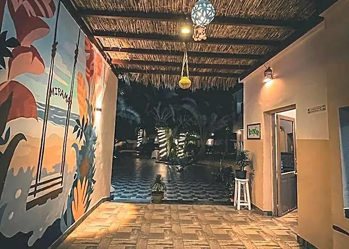Miramar Camp Otel